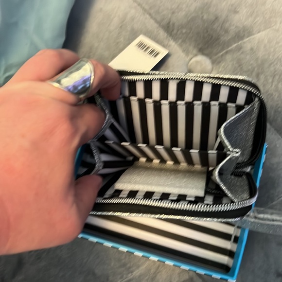 NWT Marc Tetro Schauzer Wristlet - Picture 4 of 4